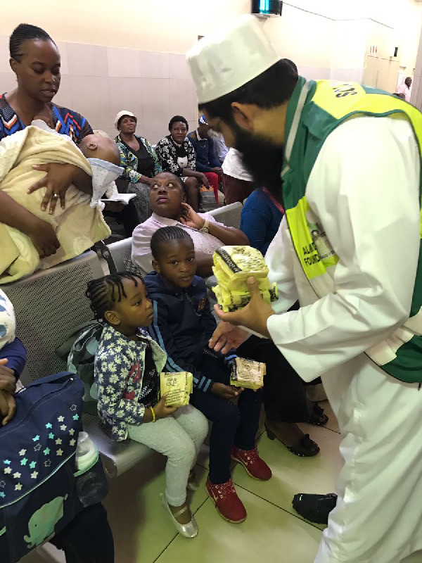 In late February 2016 AL-Imdaad Foundation teams in Gauteng were on the ground at Lenasia Health Clinic and Tambo Memorial Hospital, two of the facilities where our Slice4Life sandwich distribution programme is implemented
