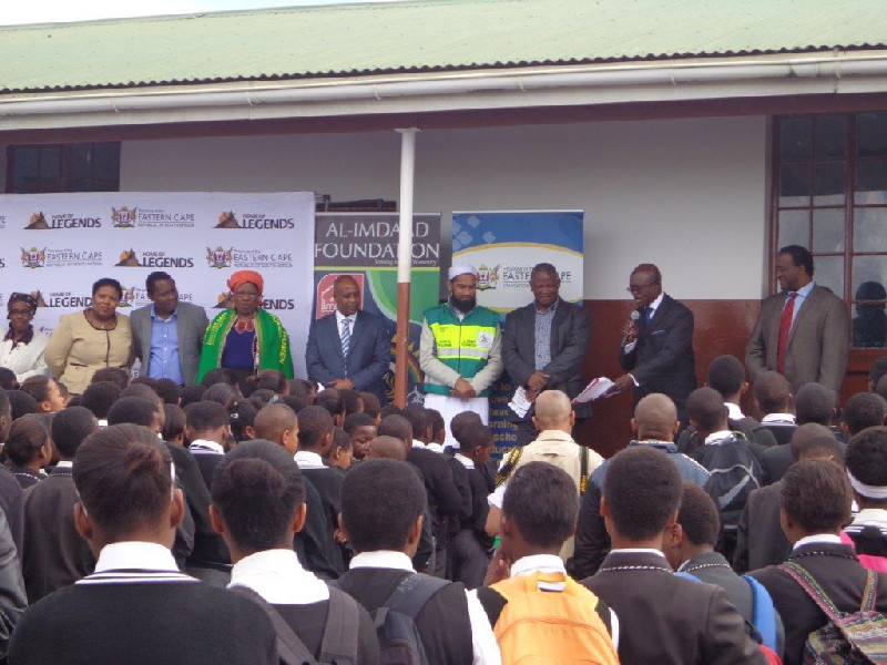 The Al-Imdaad Foundation launched the Make Breakfast Possible project at the Hector Peterson High School in Zwelisha, Eastern Cape. The launch was attended by the premier of the Province, Mr Phumlo Masualle who thanked the Al-Imdaad Foundation and also encouraged the learners to focus on their studies