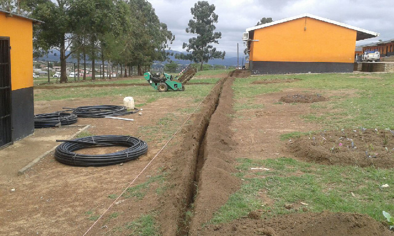 Furrows for the installation of the piping that will feed the water to bathrooms and tap facilities